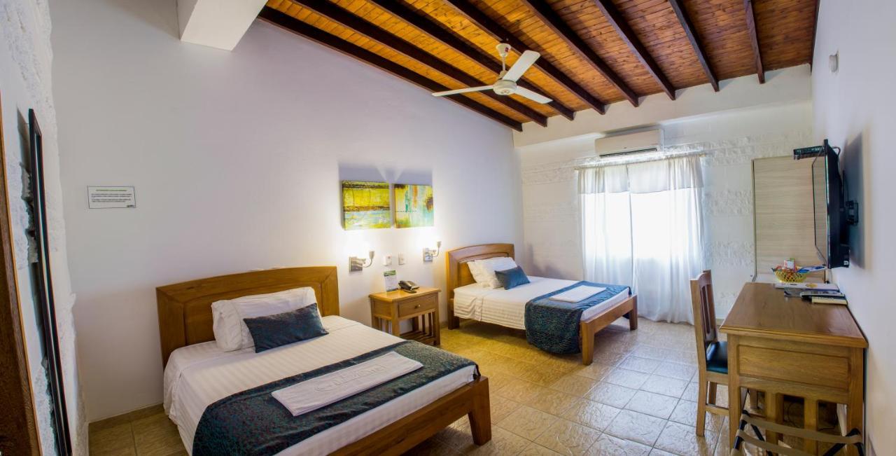 Hosteria Horizontes Caucasia Екстер'єр фото