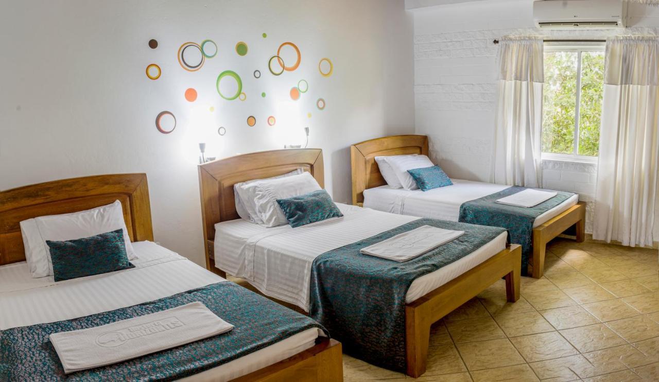 Hosteria Horizontes Caucasia Екстер'єр фото